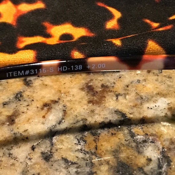 👓 NWT Variety of brands reading glasses - Picture 2 of 8